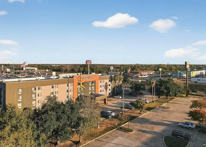 La Quinta By Wyndham Houston Baytown East