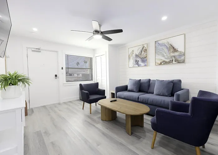 Siesta Key Beach Resort And Suites