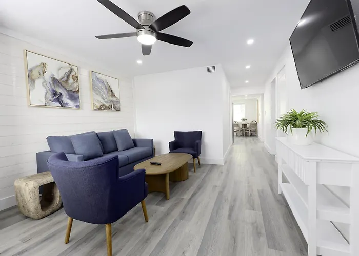 Siesta Key Beach Resort And Suites