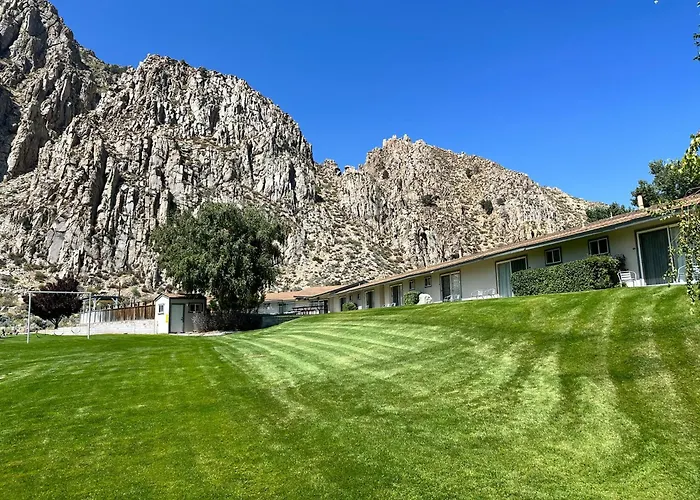 Meadowcliff Lodge Coleville
