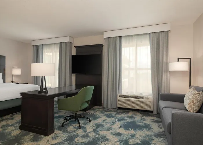 Hampton Inn & Suites Baton Rouge Downtown