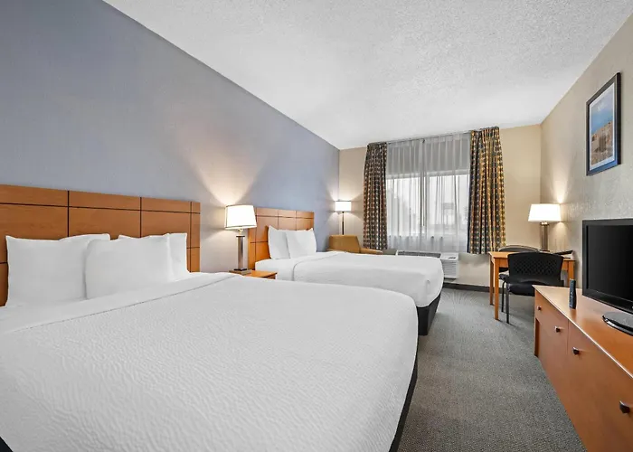 Quality Inn Dubuque On Hwy 20