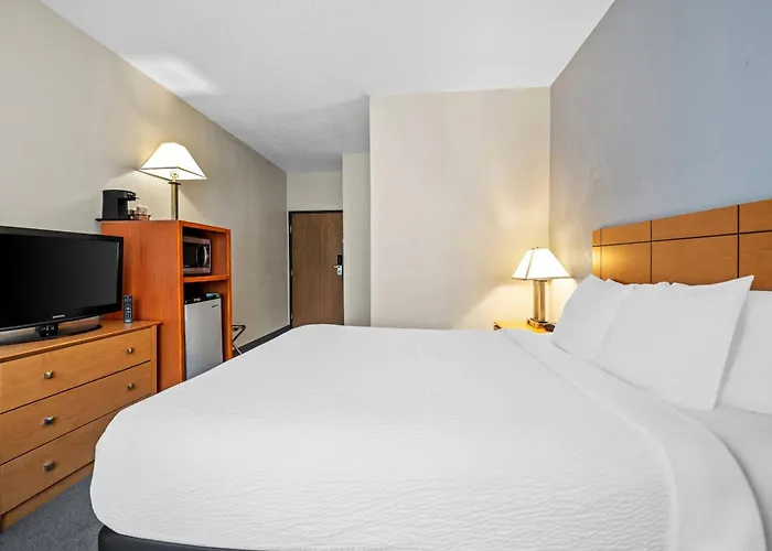 Quality Inn Dubuque On Hwy 20