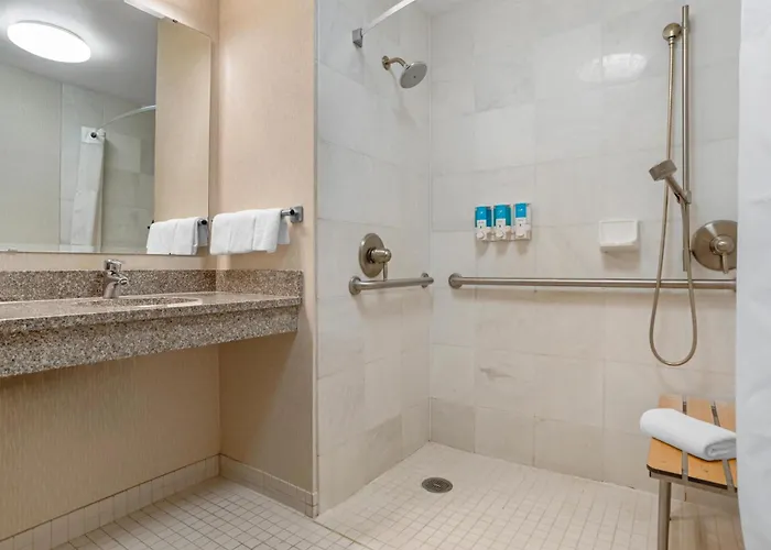 Drury Inn & Suites Baton Rouge