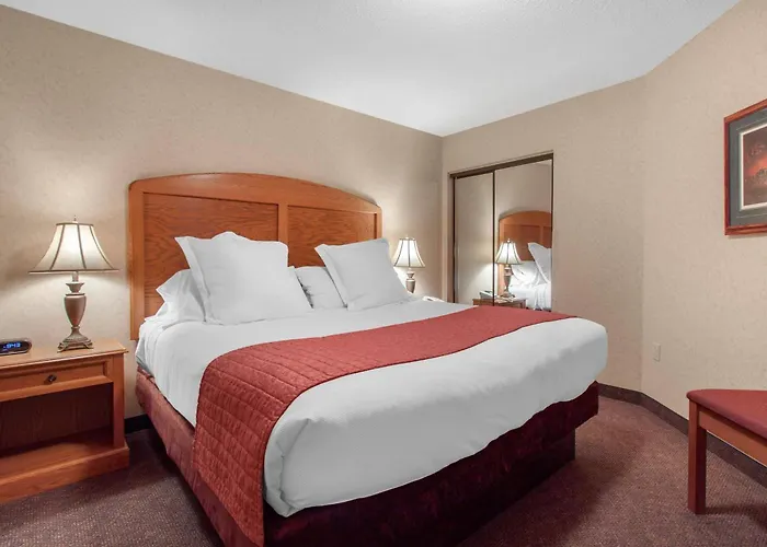 Norfolk Lodge & Suites, An Ascend Collection Hotel