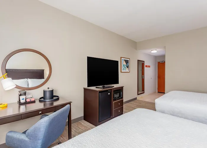 Hampton Inn And Suites Parkersburg Downtown
