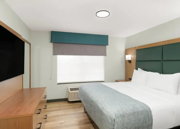 Wingate Suites By Wyndham Mansfield Ontario