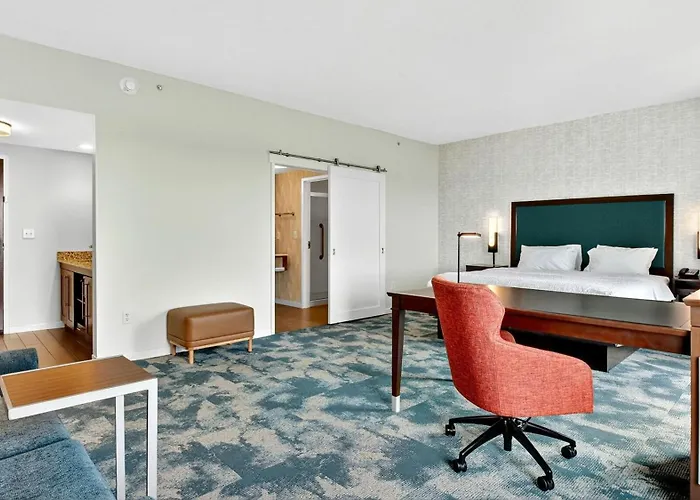 Hampton Inn & Suites Chippewa Falls