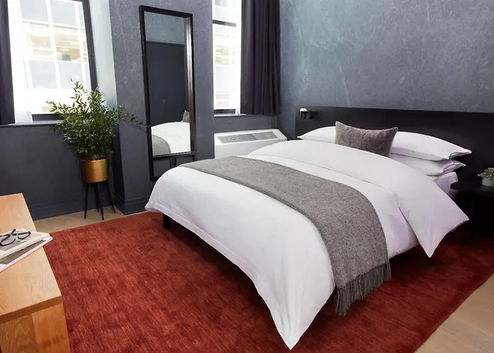 Mint House 70 Pine By Kasa