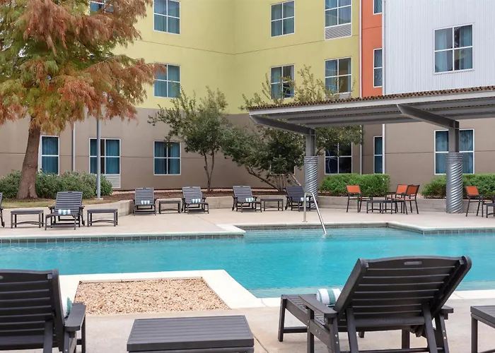 Homewood Suites Techridge Parmer @ I-35