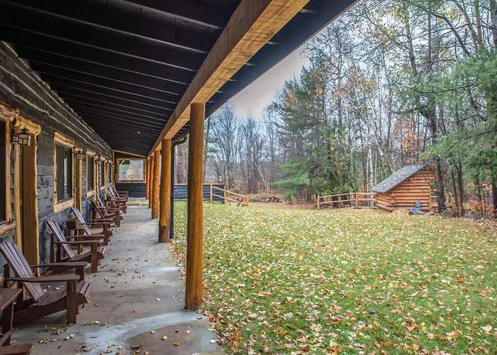 Adirondack Spruce Lodge