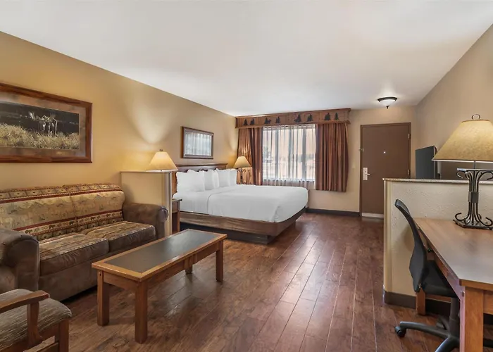 Best Western Plus Kelly Inn & Suites