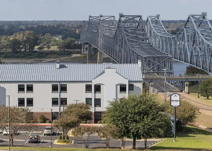The Bridges Hotel