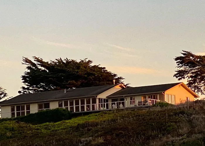 Oceanfront Haven - Hot Tub & Private Beach Access