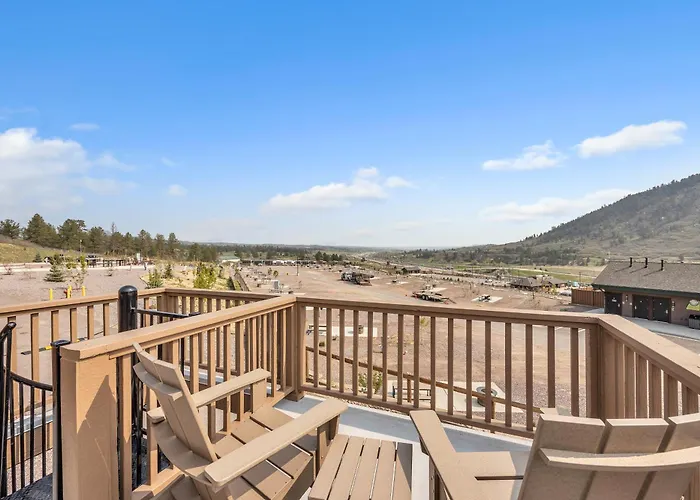 Jellystone Park™ At Larkspur