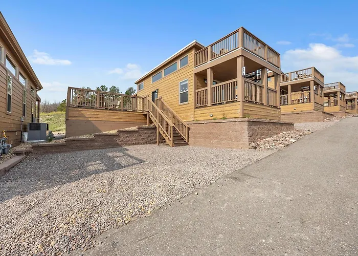 Jellystone Park™ At Larkspur