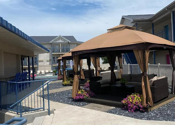 Islander Inn