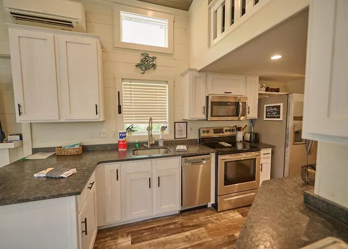 Live Oak Landing