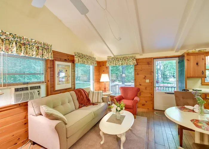 'Pine Cottage' Duplex W/ Deck: Walk To State Park!