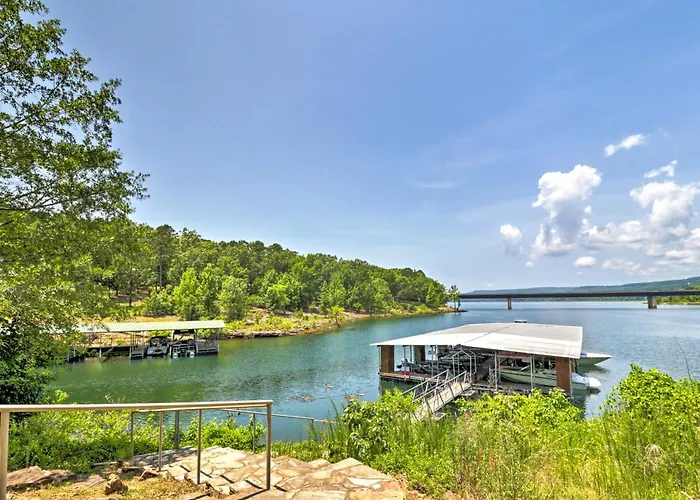Pet-Friendly Cabin With Designated Boat Slip!