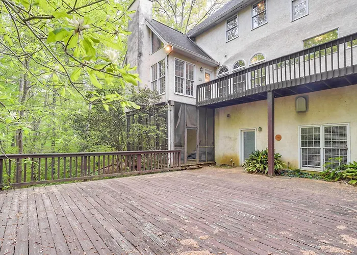 3 Mi To Roswell Riverwalk: Spacious Getaway!