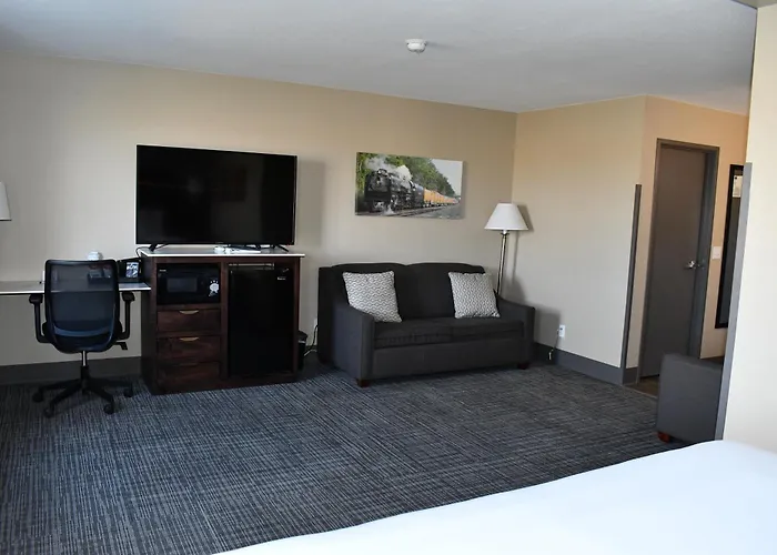 Cobblestone Inn & Suites - Trenton