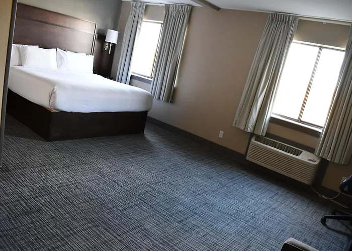 Cobblestone Inn & Suites - Trenton