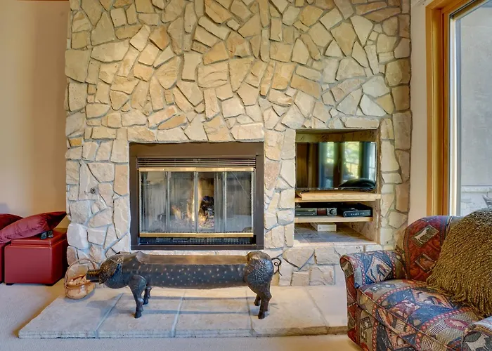 Slopeside Snowmass Townhome W/ Mountain Views!