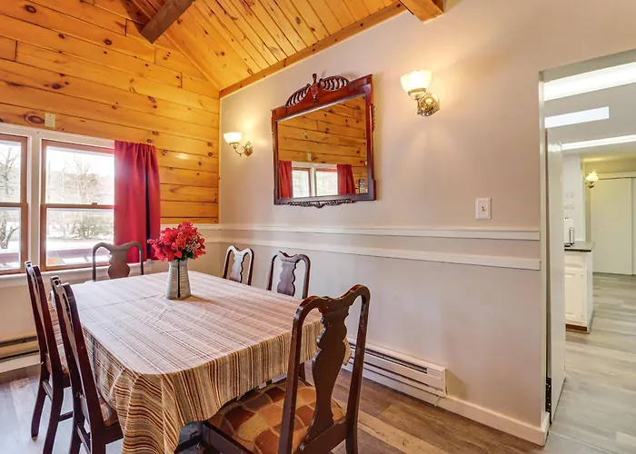 Hike + Ski: Log Cabin In East Stroudsburg!