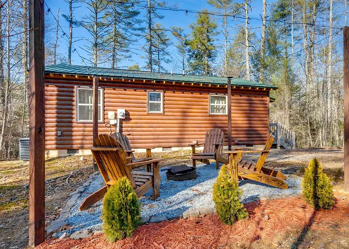 Secluded Family Cabin W/ Deck Near Cherokee Lake