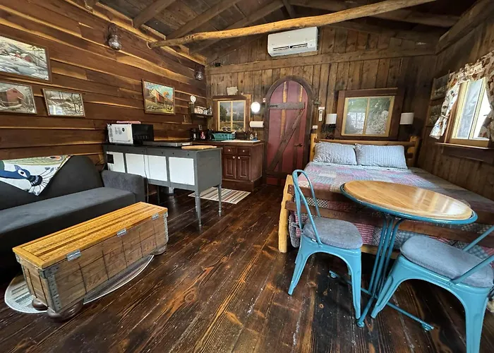 The Renovated Barn At Seneca Rocks