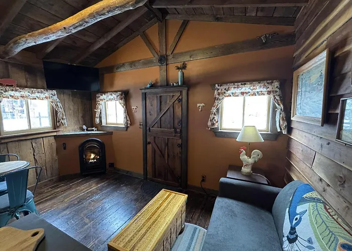The Renovated Barn At Seneca Rocks