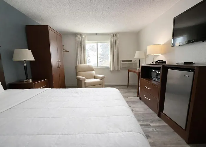 Hotel 8
