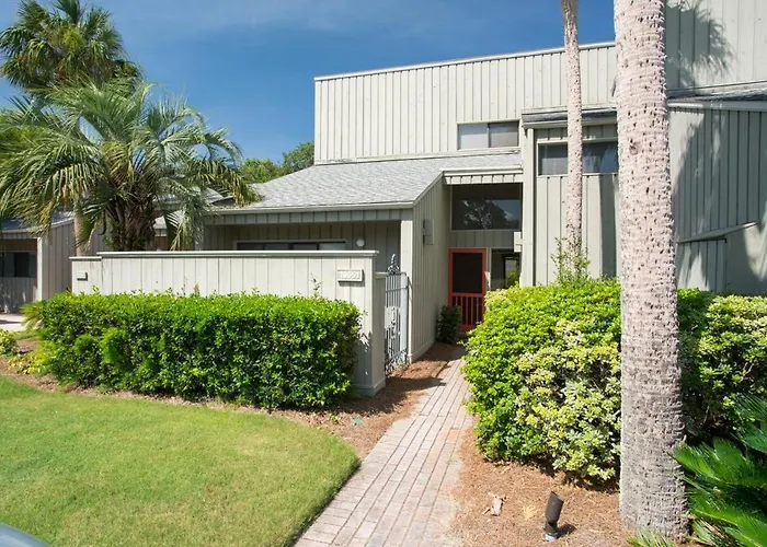 Shady Palms - 2Br Retreat W Pool & Beach Access