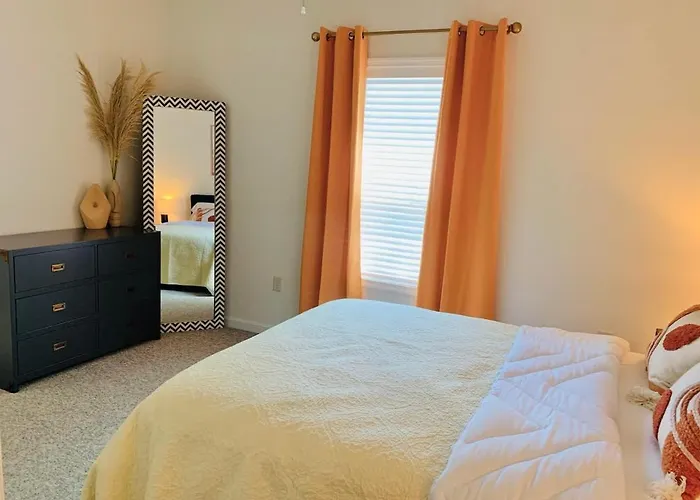 Beach Perfect Getaway 2 Bedroom Apartment
