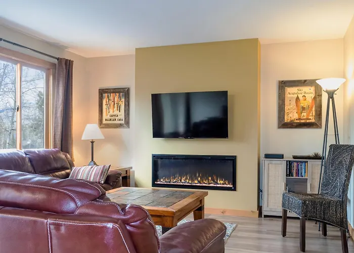Cozy 2Br With Great Views Near Trails