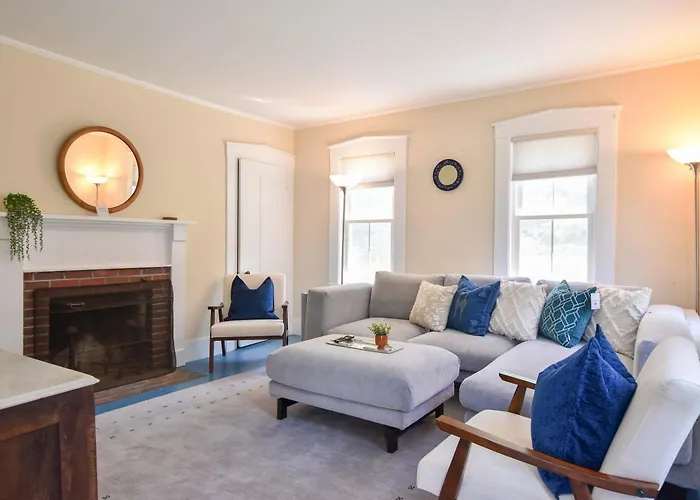 Private Downtown Wellfleet Location