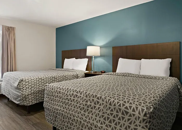 Woodspring Suites East Lansing - University Area