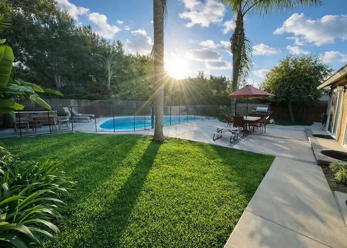 Rainforest Villa 4 Bedroom Poolspa Walk2Disneyland