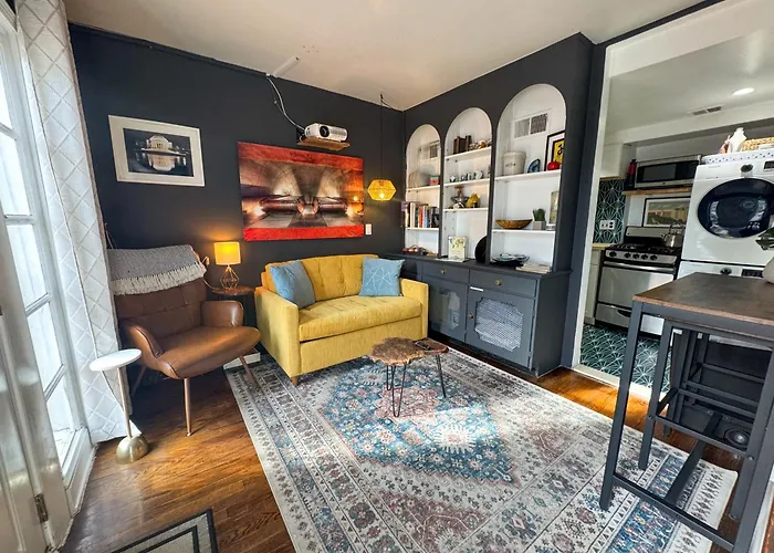 Capitol Hill Carriage House