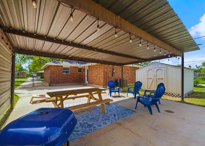 Enjoy Private Beach Near Home High Speed Internet Close To Kemah & Nasa 5 Star Super Host