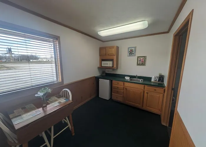 Auburn Inn Motel