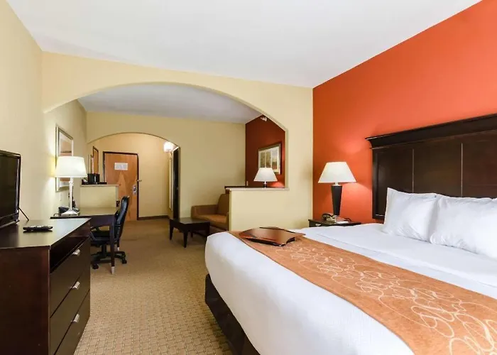 Comfort Suites Salina South