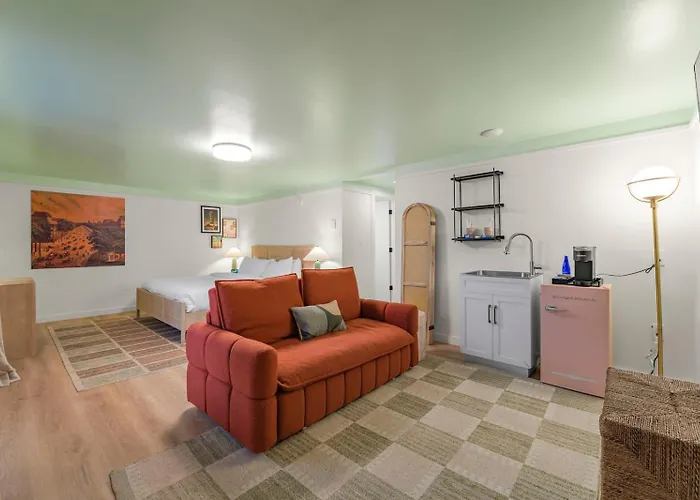 Ambler Hotel