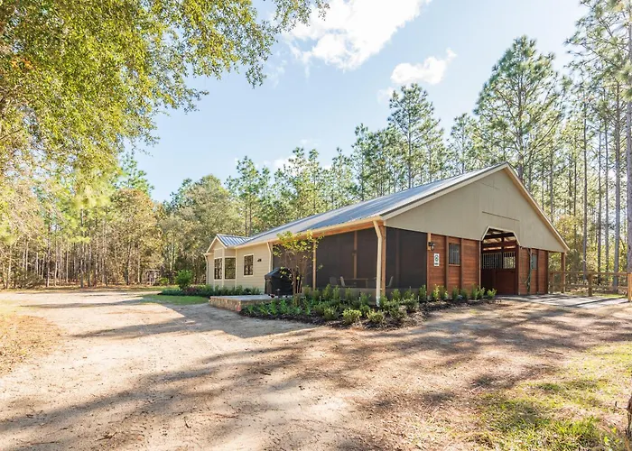 Black Prong Resort