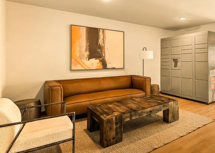 Livaway Suites Seattle- Renton