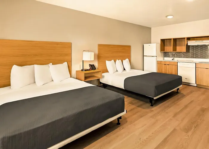 Livaway Suites Seattle- Renton