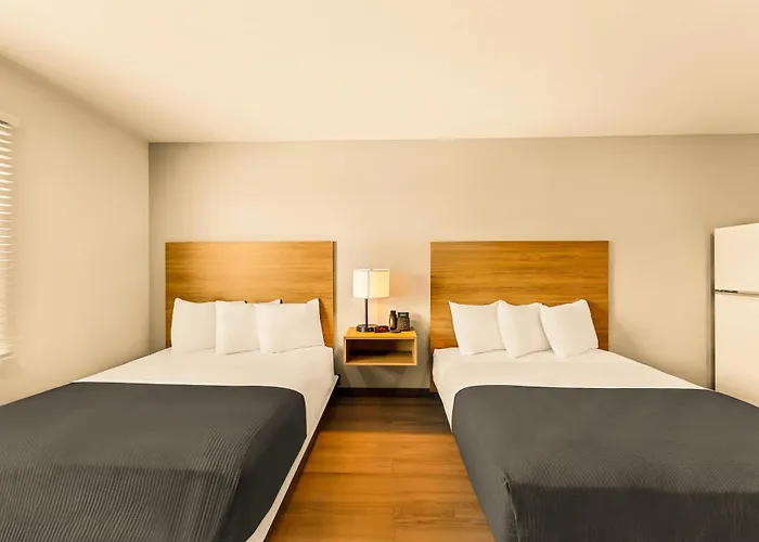Livaway Suites Salt Lake City- Draper