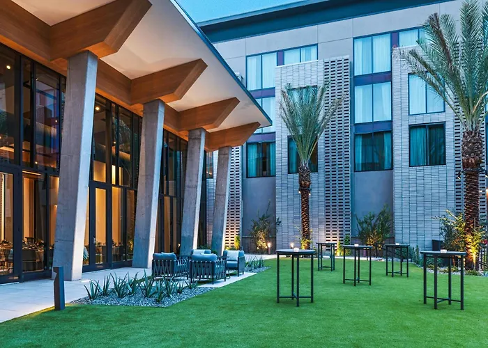 Ac Hotel By Marriott Phoenix North Norterra