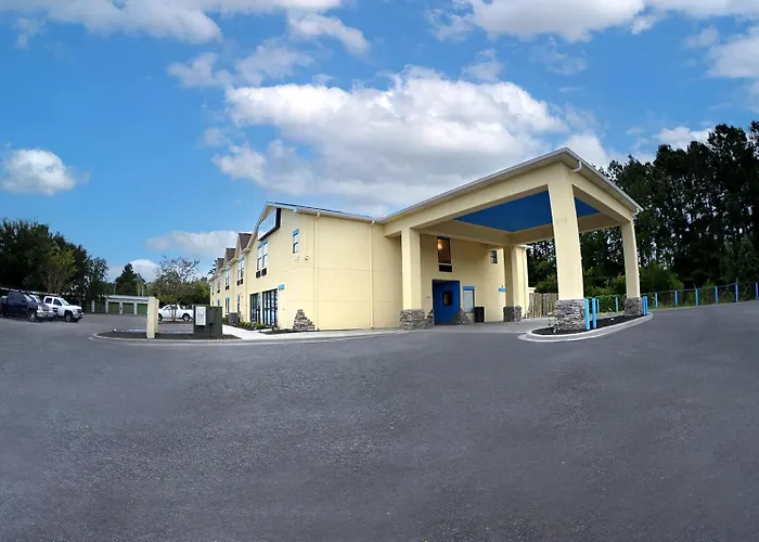 Coastal Comfort Hotel